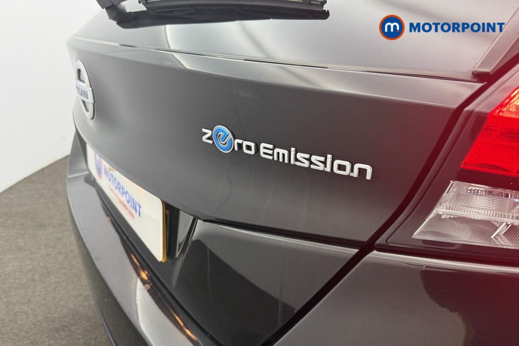 Nissan Leaf N-Connecta Automatic Electric Hatchback - Stock Number (1644873) - 17th supplementary image