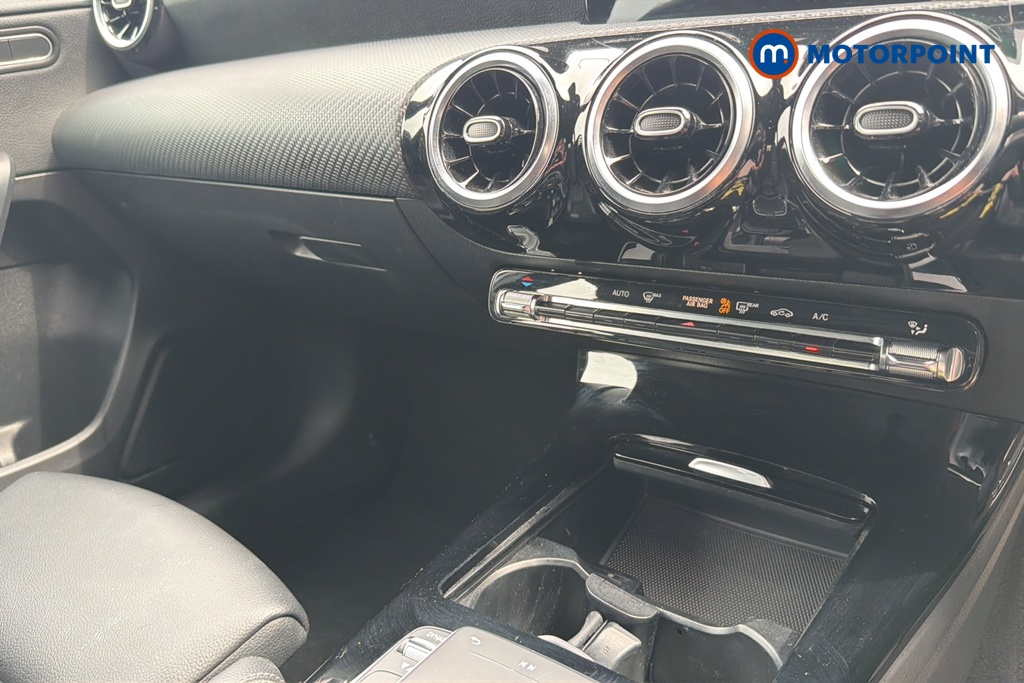 Mercedes-Benz A Class SE Automatic Petrol Hatchback - Stock Number (1645146) - 12th supplementary image