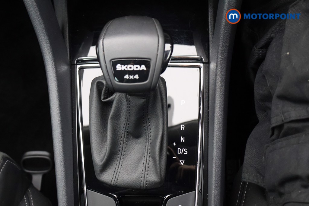 Skoda Karoq Se L Automatic Diesel SUV - Stock Number (1645266) - 9th supplementary image
