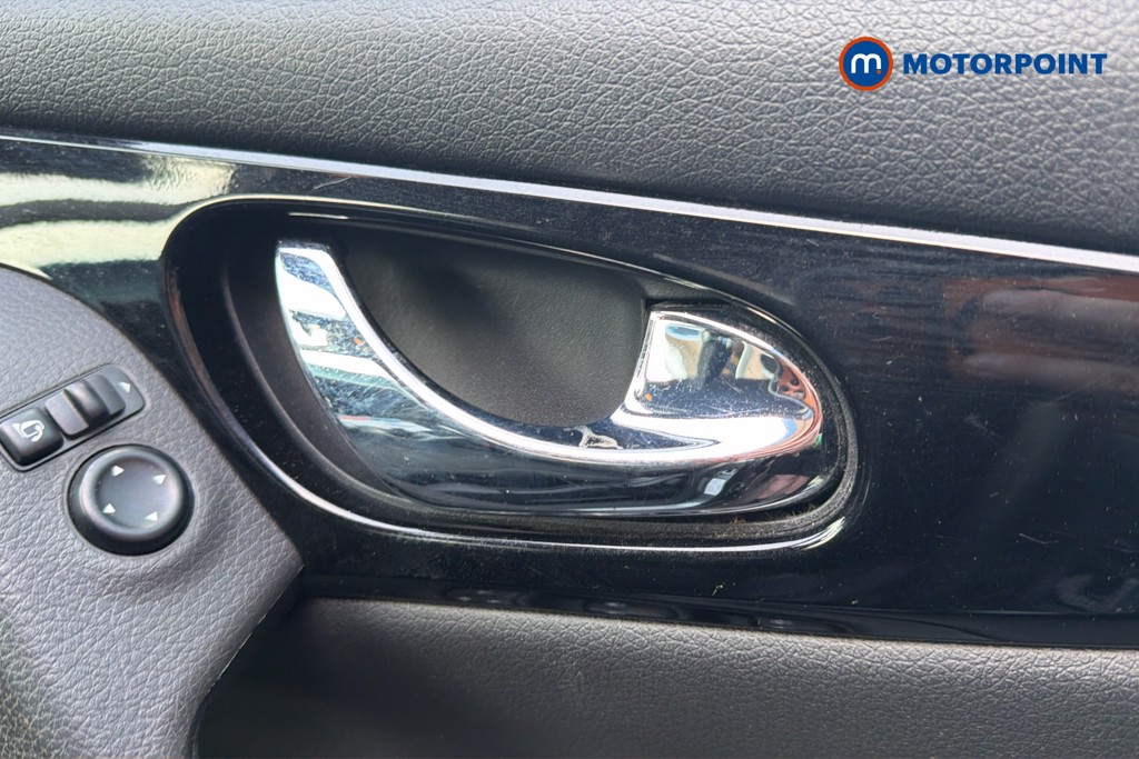 Nissan Qashqai Acenta Premium Manual Petrol SUV - Stock Number (1645670) - 42nd supplementary image