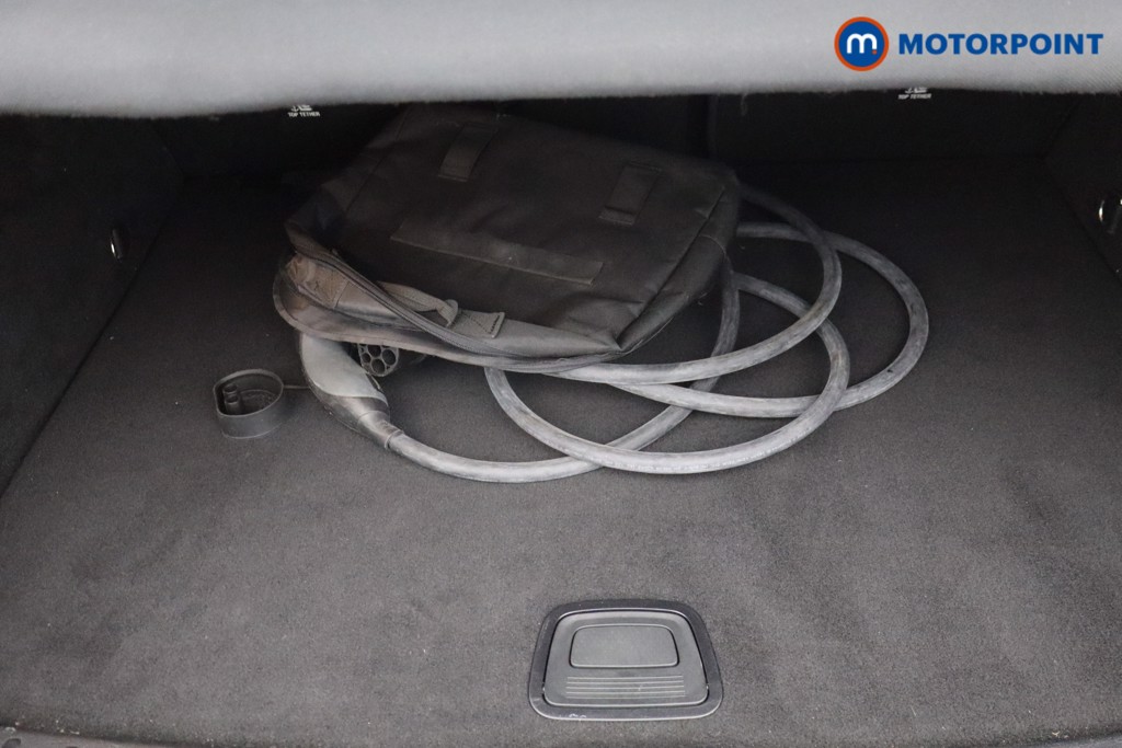Mercedes-Benz EQA Amg Line Automatic Electric SUV - Stock Number (1645689) - 4th supplementary image