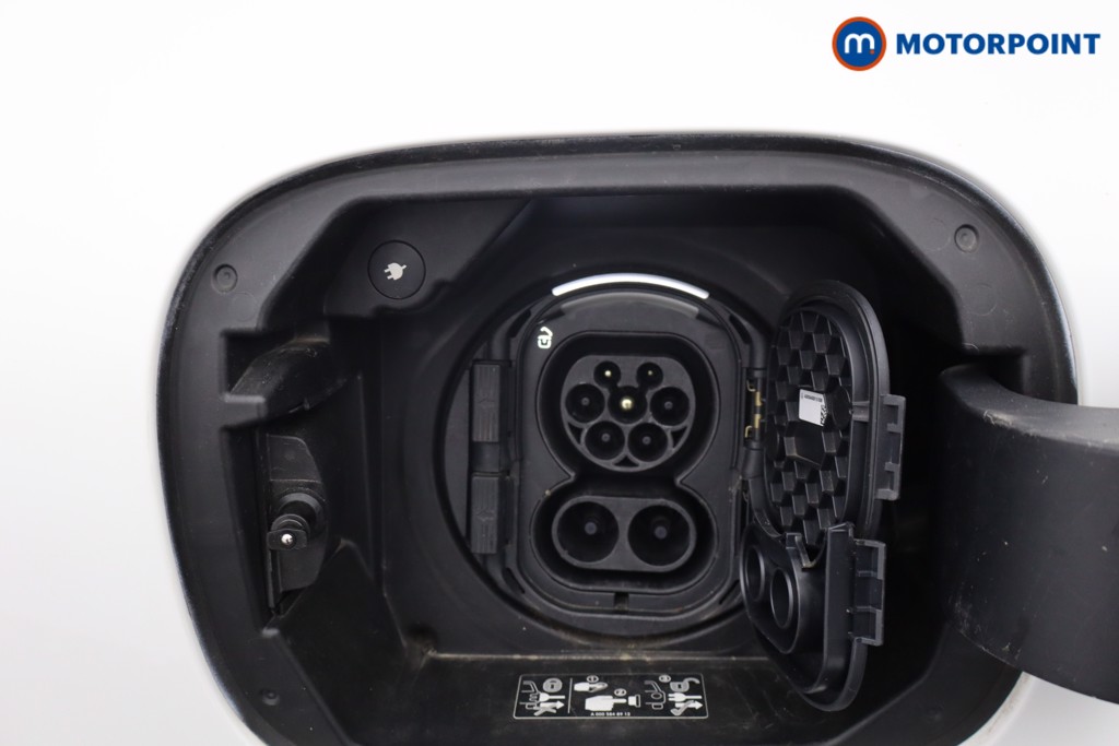 Mercedes-Benz EQA Amg Line Automatic Electric SUV - Stock Number (1645689) - 5th supplementary image