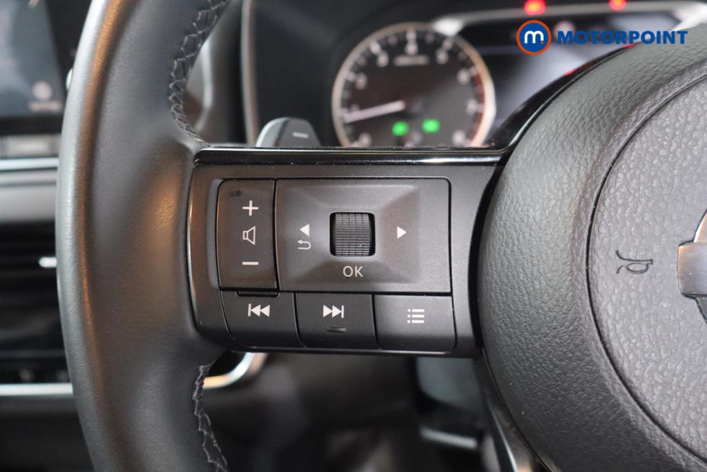 Nissan Qashqai Acenta Premium Automatic Petrol SUV - Stock Number (1646062) - 5th supplementary image