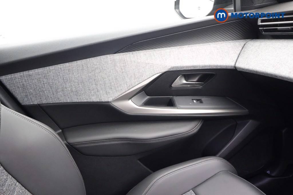 Peugeot 3008 Allure Automatic Electric SUV - Stock Number (1646519) - 8th supplementary image