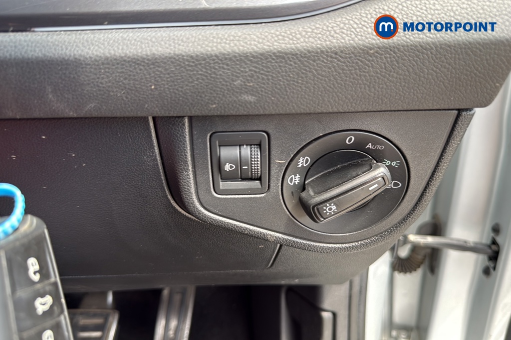 Volkswagen Polo R-Line Automatic Petrol Hatchback - Stock Number (1646572) - 11th supplementary image