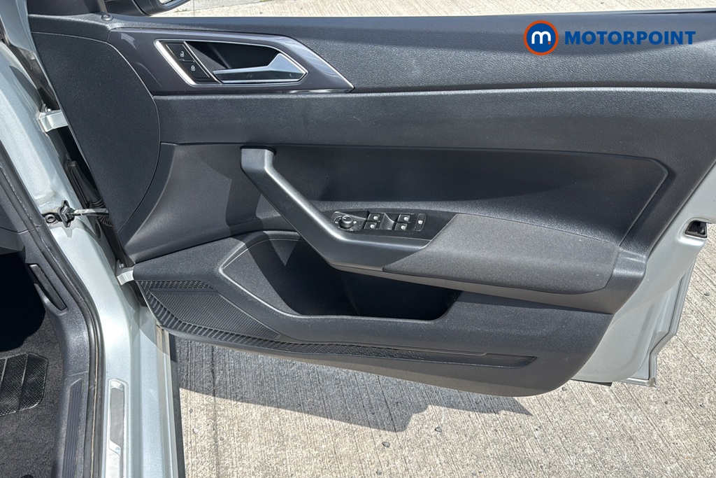 Volkswagen Polo R-Line Automatic Petrol Hatchback - Stock Number (1646572) - 18th supplementary image