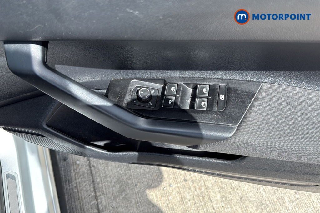 Volkswagen Polo R-Line Automatic Petrol Hatchback - Stock Number (1646572) - 19th supplementary image