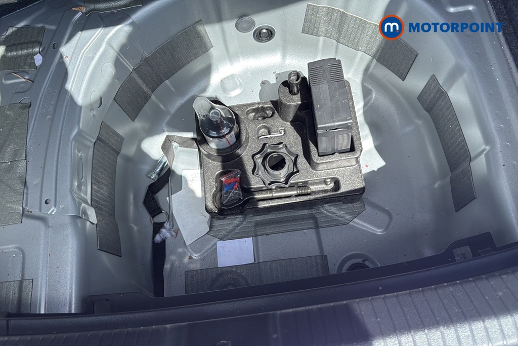 Volkswagen Polo R-Line Automatic Petrol Hatchback - Stock Number (1646572) - 33rd supplementary image