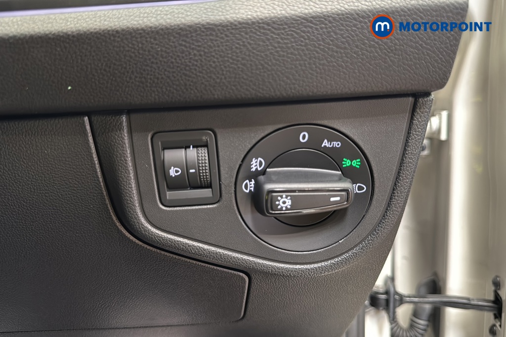 Volkswagen Polo R-Line Automatic Petrol Hatchback - Stock Number (1646651) - 11th supplementary image