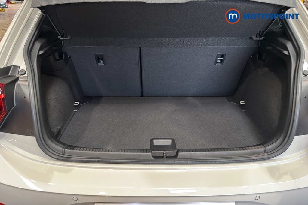 Volkswagen Polo R-Line Automatic Petrol Hatchback - Stock Number (1646651) - 30th supplementary image