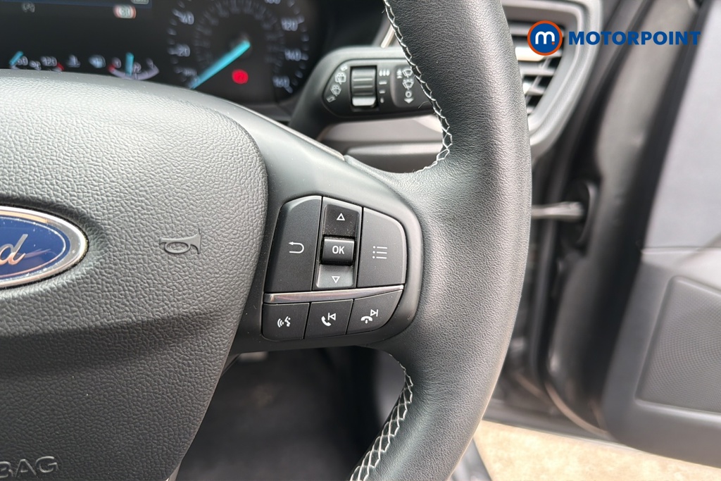 Ford Focus Titanium X Manual Petrol Hatchback - Stock Number (1646784) - 3rd supplementary image