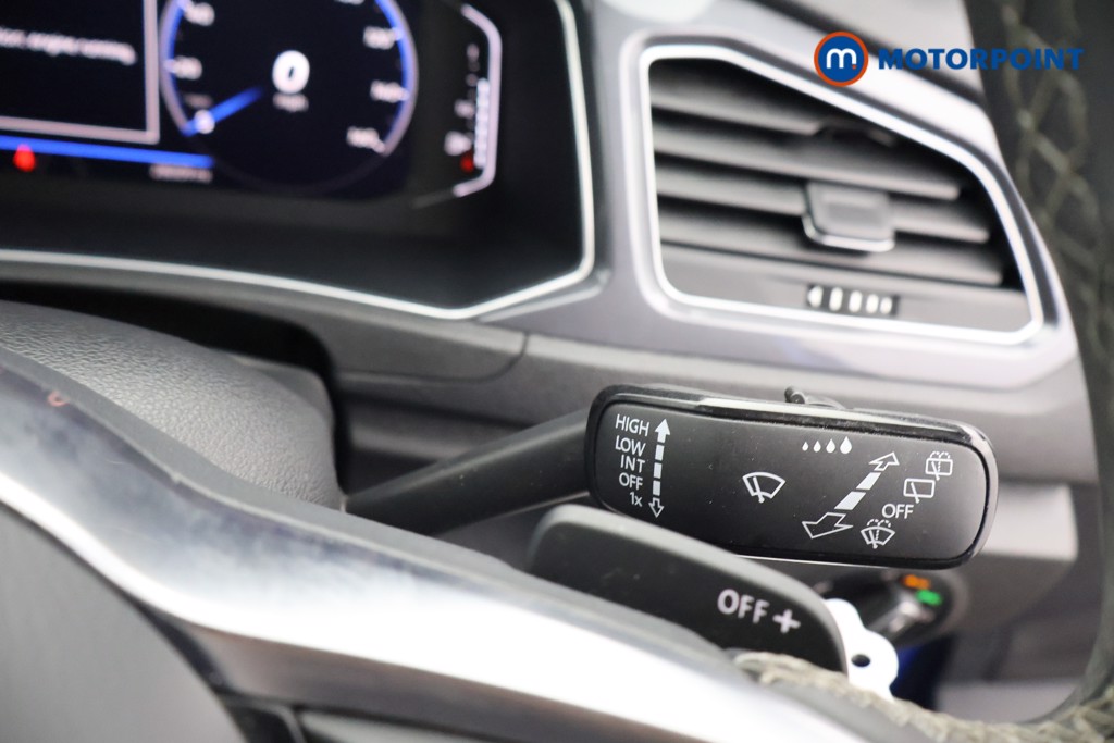 Volkswagen T-Roc R-Line Automatic Petrol SUV - Stock Number (1647482) - 6th supplementary image