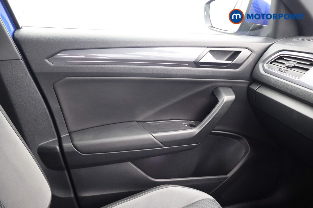 Volkswagen T-Roc R-Line Automatic Petrol SUV - Stock Number (1647482) - 10th supplementary image