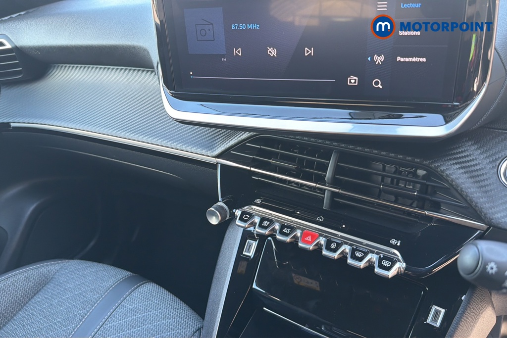 Peugeot 2008 Allure Automatic Petrol SUV - Stock Number (1647563) - 12th supplementary image