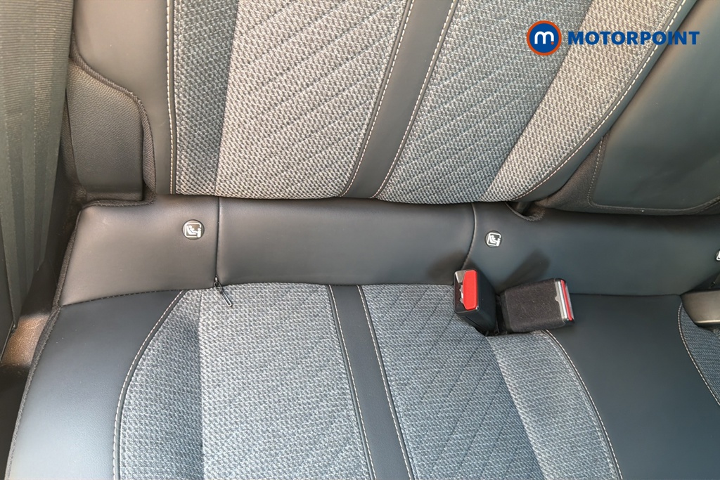 Peugeot 2008 Allure Automatic Petrol SUV - Stock Number (1647563) - 27th supplementary image