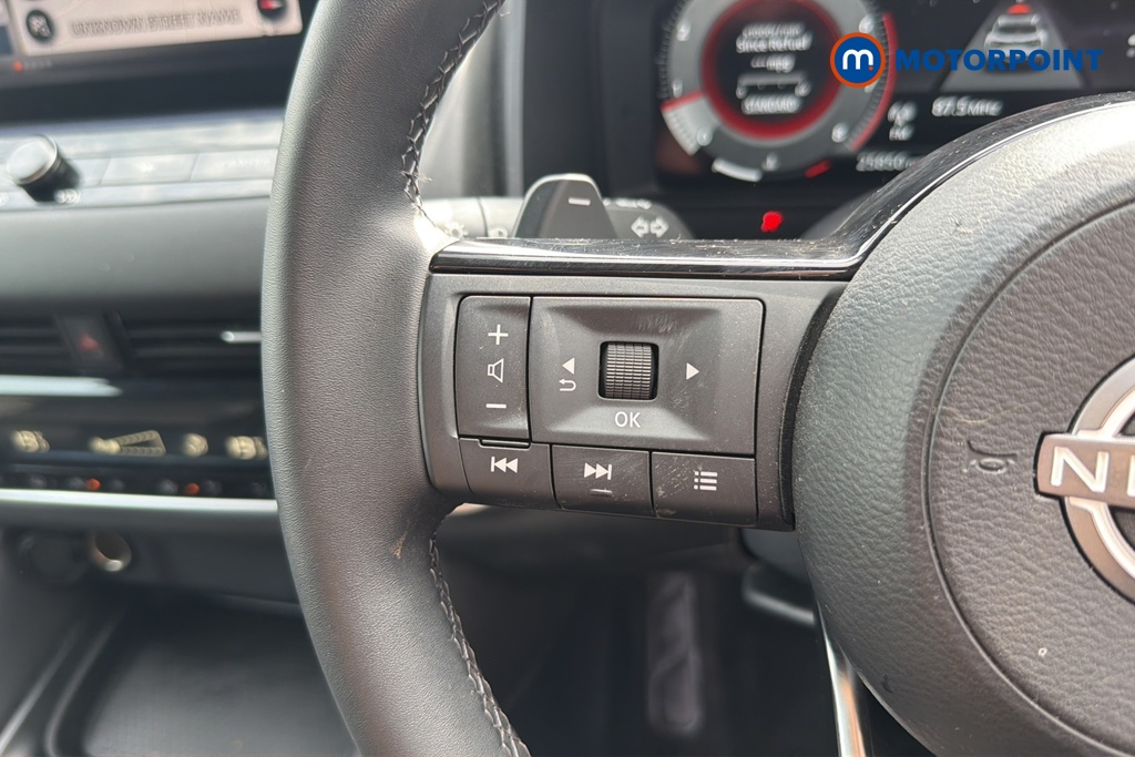 Nissan Qashqai N-Connecta Automatic Petrol SUV - Stock Number (1647756) - 4th supplementary image