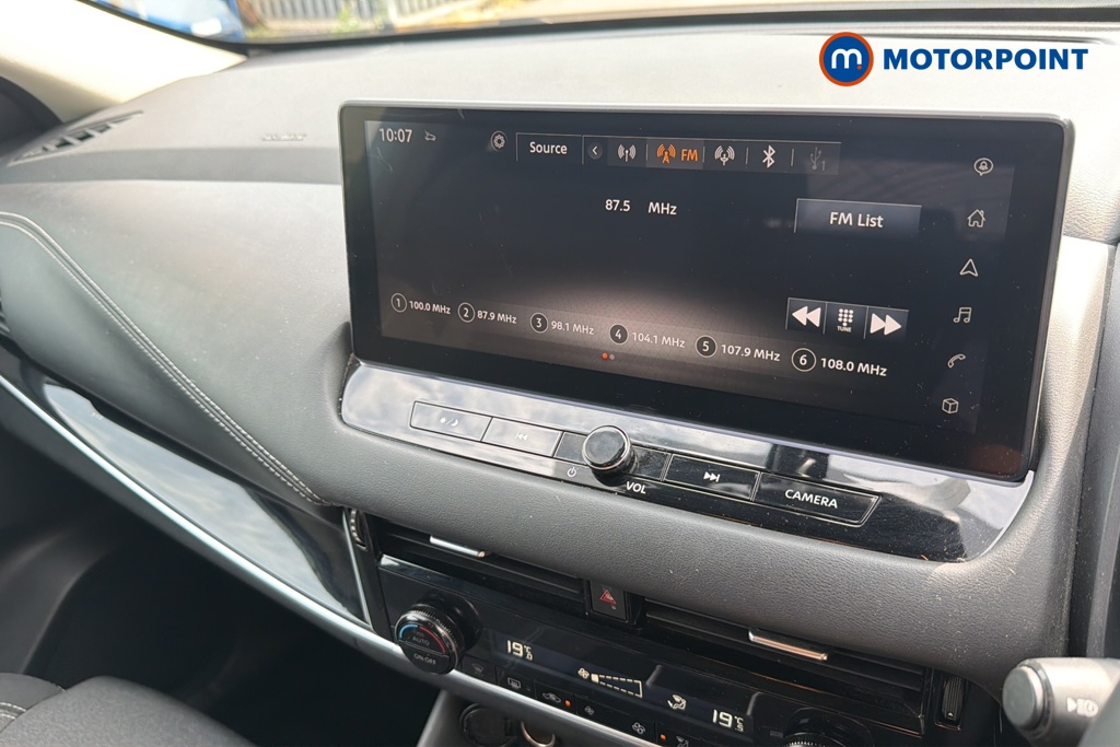 Nissan Qashqai N-Connecta Automatic Petrol SUV - Stock Number (1647756) - 8th supplementary image
