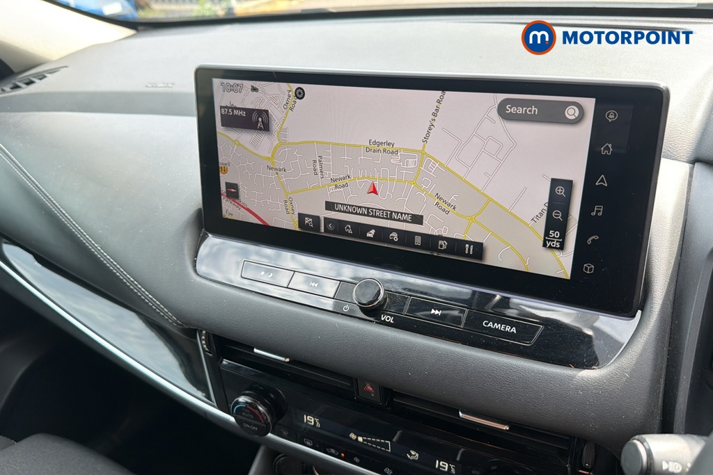 Nissan Qashqai N-Connecta Automatic Petrol SUV - Stock Number (1647756) - 9th supplementary image