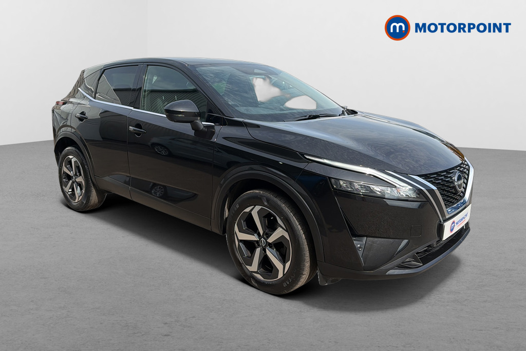 Nissan Qashqai N-Connecta Automatic Petrol SUV - Stock Number (1647756) - Drivers side front corner