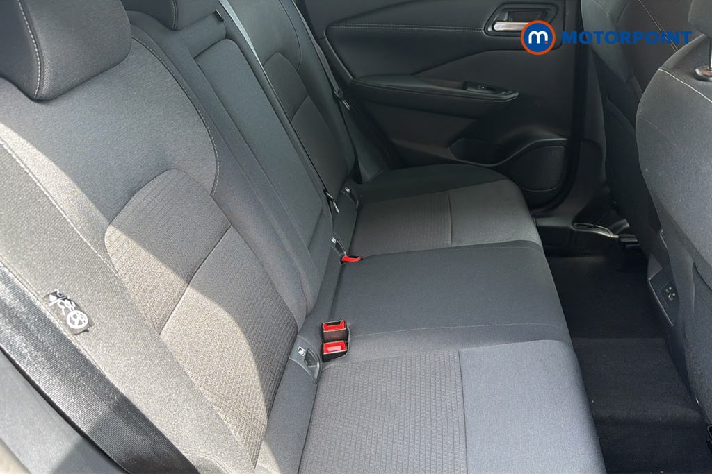 Nissan Qashqai N-Connecta Automatic Petrol SUV - Stock Number (1647756) - 25th supplementary image