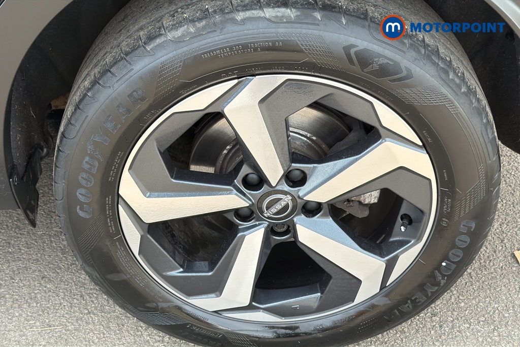 Nissan Qashqai N-Connecta Automatic Petrol SUV - Stock Number (1647756) - 45th supplementary image