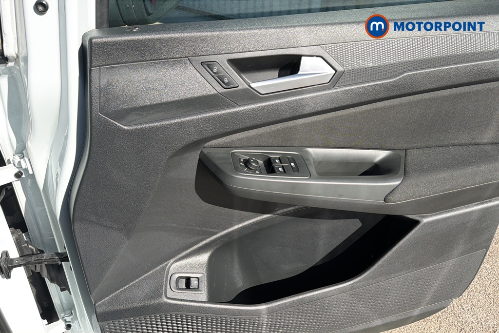 Ford Transit Connect Limited Automatic Petrol Plug-In Hybrid Panel Van - Stock Number (1647917) - 18th supplementary image