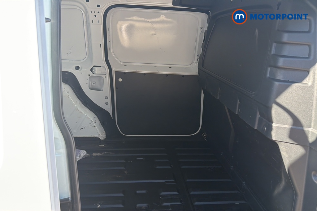 Ford Transit Connect Limited Automatic Petrol Plug-In Hybrid Panel Van - Stock Number (1647917) - 25th supplementary image