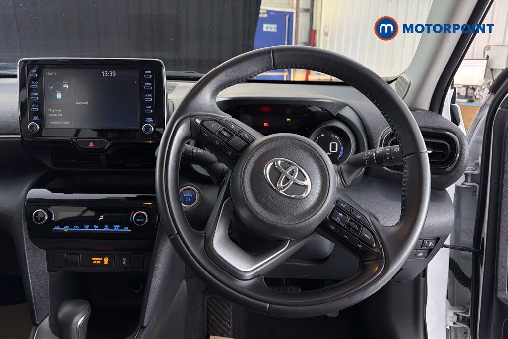 Toyota Yaris Cross Icon Automatic Petrol-Electric Hybrid Estate - Stock Number (1648063) - 2nd supplementary image