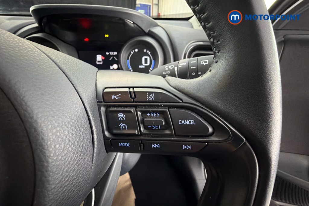 Toyota Yaris Cross Icon Automatic Petrol-Electric Hybrid Estate - Stock Number (1648063) - 4th supplementary image