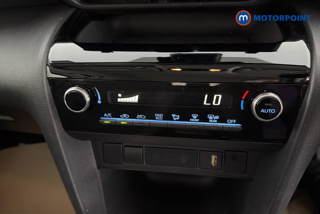 Toyota Yaris Cross Icon Automatic Petrol-Electric Hybrid Estate - Stock Number (1648063) - 12th supplementary image