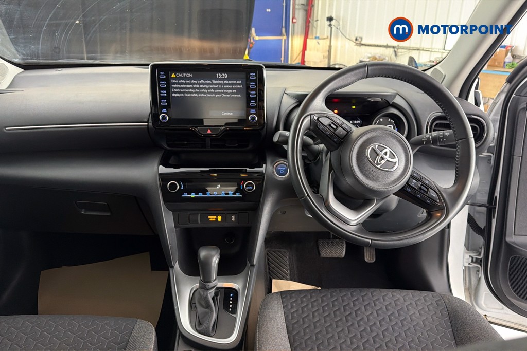 Toyota Yaris Cross Icon Automatic Petrol-Electric Hybrid Estate - Stock Number (1648063) - 1st supplementary image