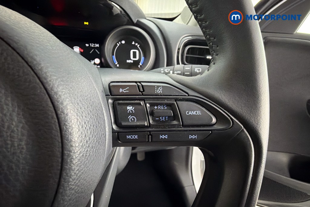 Toyota Yaris Cross Icon Automatic Petrol-Electric Hybrid Estate - Stock Number (1648064) - 4th supplementary image