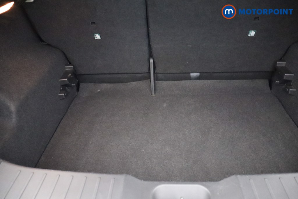 Nissan Juke N-Connecta Manual Petrol SUV - Stock Number (1635866) - 6th supplementary image