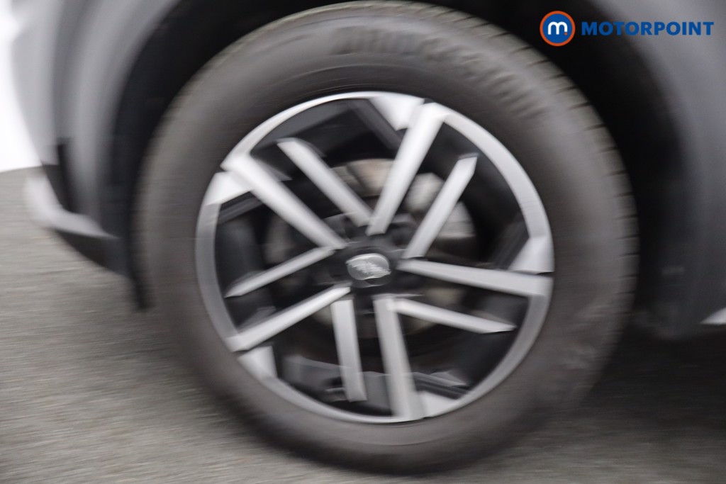 Nissan Juke N-Connecta Manual Petrol SUV - Stock Number (1635866) - 27th supplementary image
