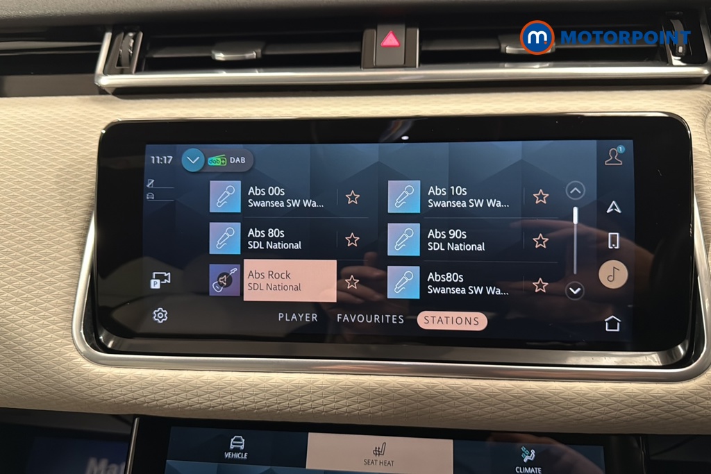 Land Rover Range Rover Velar R-Dynamic S Automatic Diesel SUV - Stock Number (1639511) - 8th supplementary image