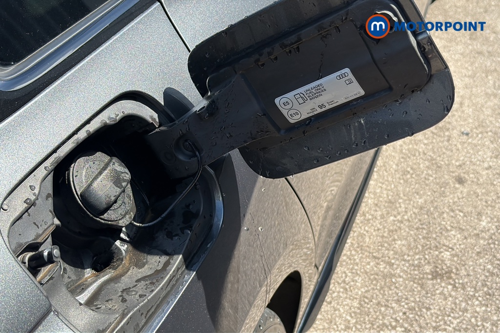 Audi A4 Black Edition Automatic Petrol Saloon - Stock Number (1640503) - 41st supplementary image