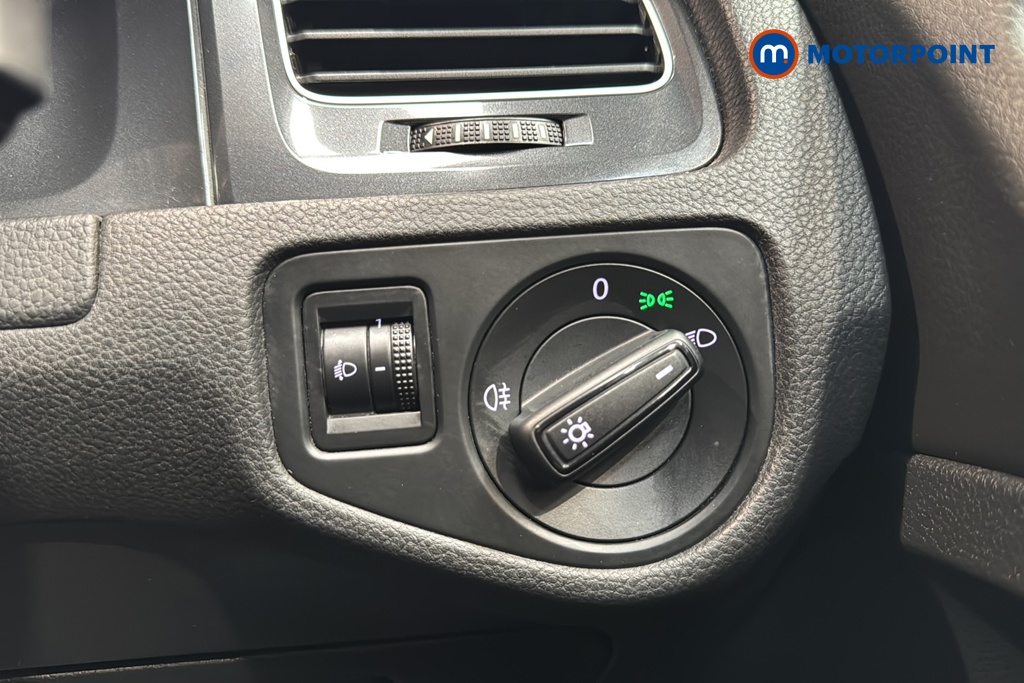Volkswagen Golf S Manual Petrol Hatchback - Stock Number (1641165) - 11th supplementary image
