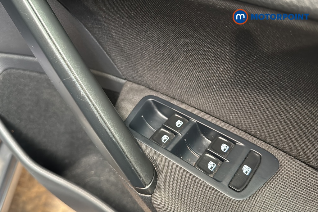 Volkswagen Golf S Manual Petrol Hatchback - Stock Number (1641165) - 19th supplementary image