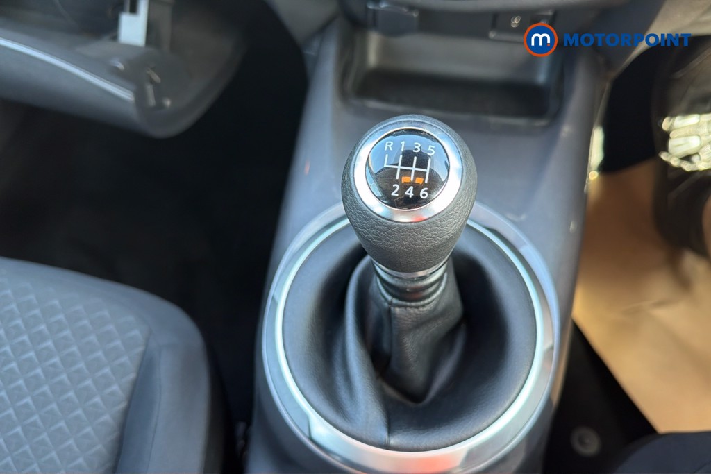 Nissan Juke Visia Manual Petrol SUV - Stock Number (1644595) - 15th supplementary image