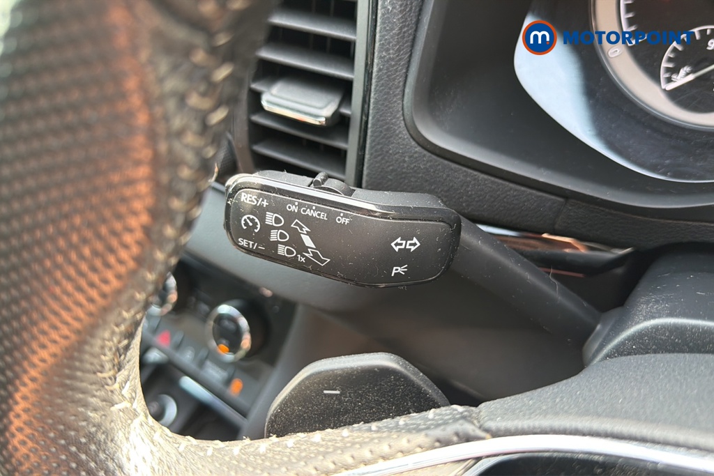 Skoda Karoq Sport Line Automatic Petrol SUV - Stock Number (1645941) - 5th supplementary image