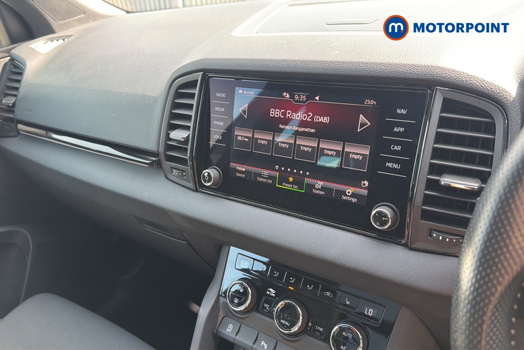 Skoda Karoq Sport Line Automatic Petrol SUV - Stock Number (1645941) - 8th supplementary image