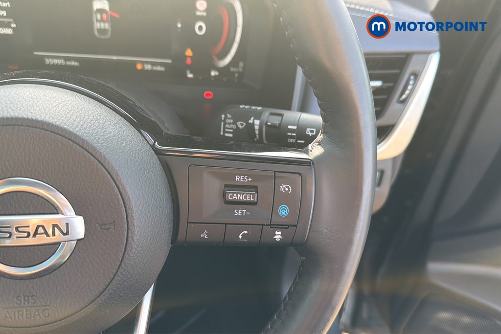 Nissan Qashqai Tekna-Plus Manual Petrol SUV - Stock Number (1646074) - 3rd supplementary image
