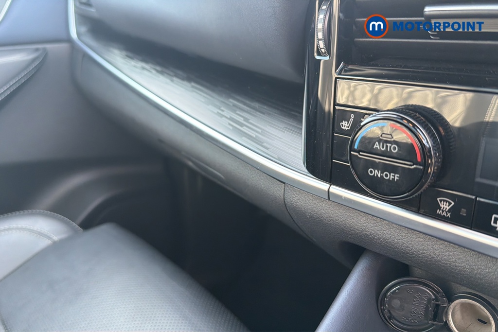 Nissan Qashqai Tekna-Plus Manual Petrol SUV - Stock Number (1646074) - 14th supplementary image