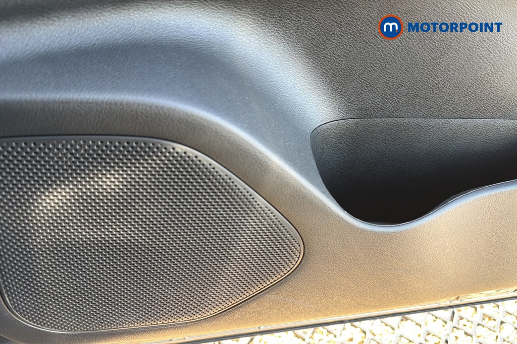 Nissan Qashqai Tekna-Plus Manual Petrol SUV - Stock Number (1646074) - 21st supplementary image