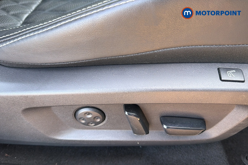 Nissan Qashqai Tekna-Plus Manual Petrol SUV - Stock Number (1646074) - 23rd supplementary image