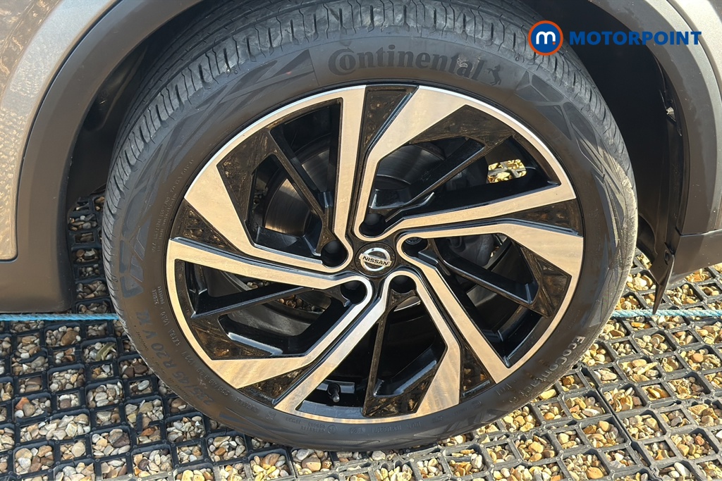 Nissan Qashqai Tekna-Plus Manual Petrol SUV - Stock Number (1646074) - 47th supplementary image