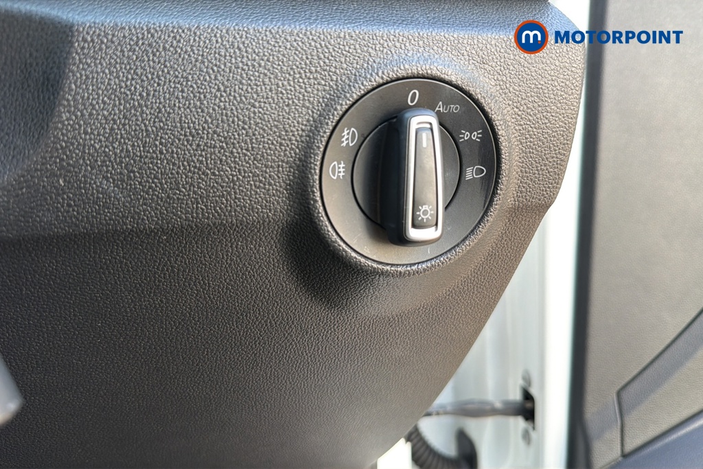 Volkswagen T-Roc SEL Manual Petrol SUV - Stock Number (1646640) - 11th supplementary image