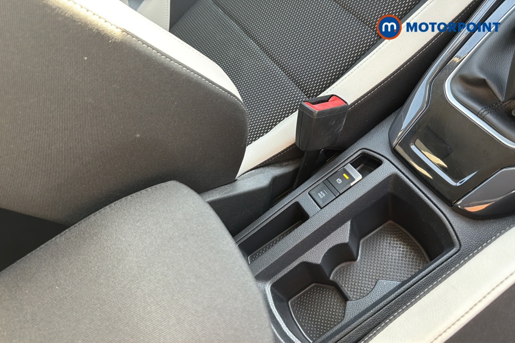 Volkswagen T-Roc SEL Manual Petrol SUV - Stock Number (1646640) - 16th supplementary image