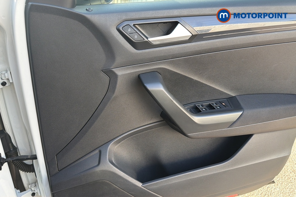Volkswagen T-Roc SEL Manual Petrol SUV - Stock Number (1646640) - 18th supplementary image