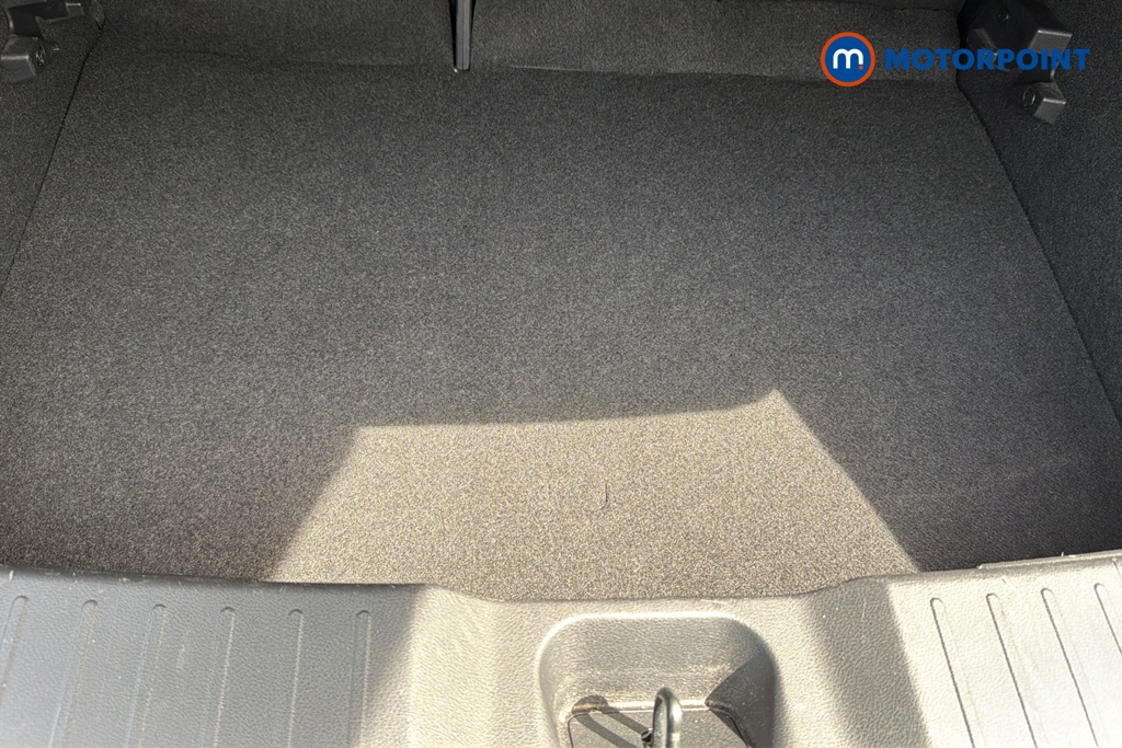 Nissan Juke N-Connecta Manual Petrol SUV - Stock Number (1646953) - 33rd supplementary image